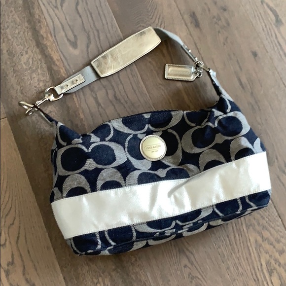 COACH purse - Picture 1 of 7